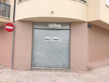 Locale commerciale in vendita a pau casals