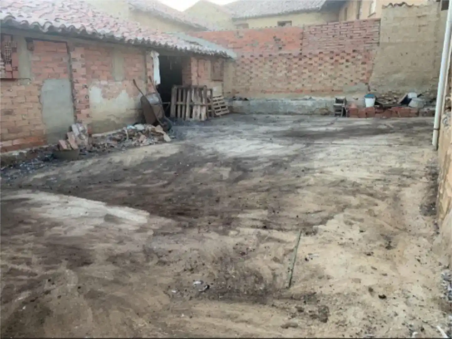 Jardí de Casa adosada en venda en Fuentes de Ropel amb Moblat
