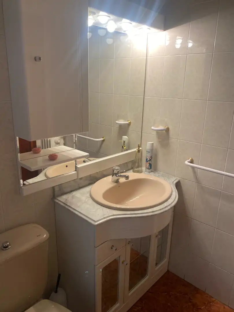 Bany de Pis de lloguer en Huesca amb Calefacció, Terrassa i Piscina