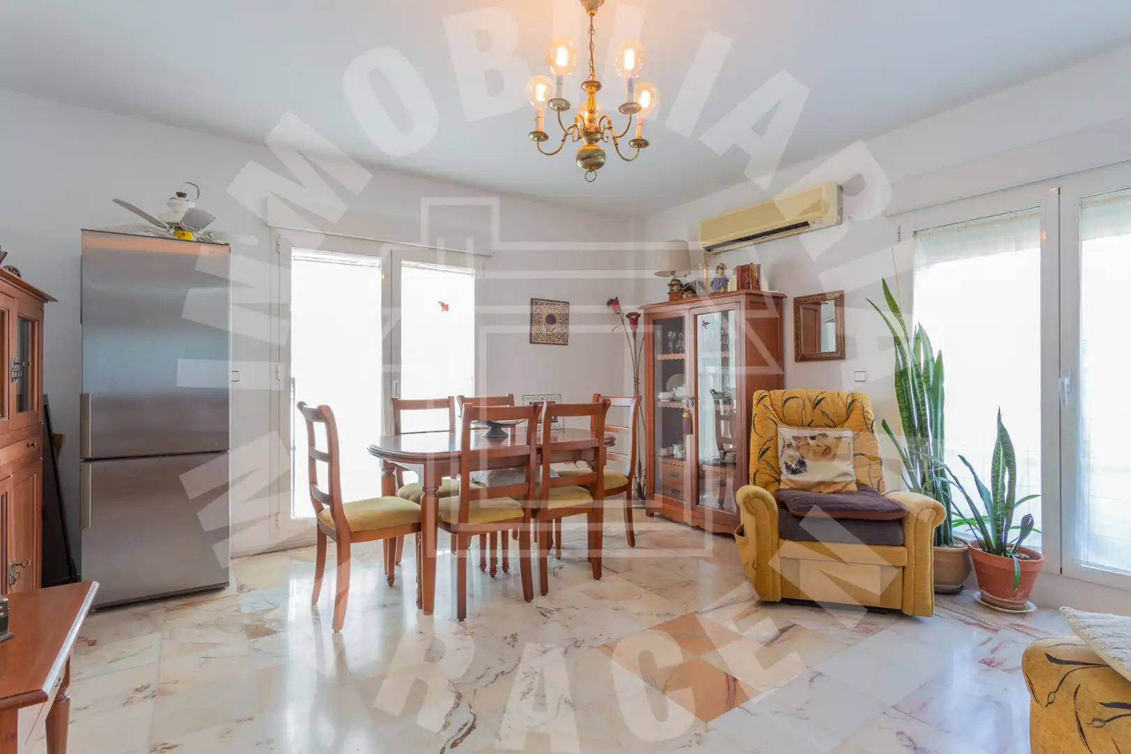 Sala de estar de Dúplex en venta en Maracena con Aire acondicionado, Terraza y Horno