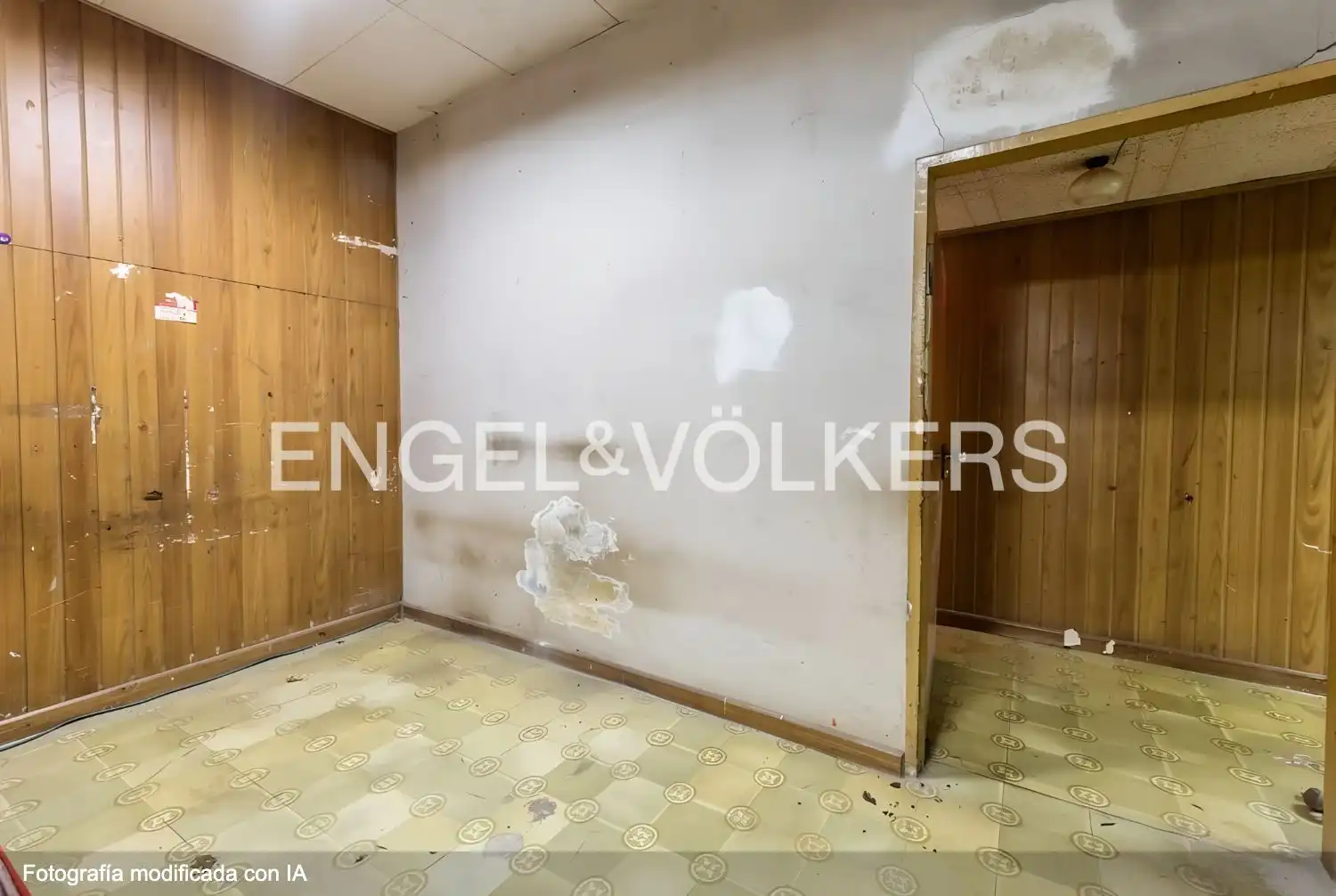 Wohnung zum Verkauf in Barcelona mit Heizung und Privatgarten