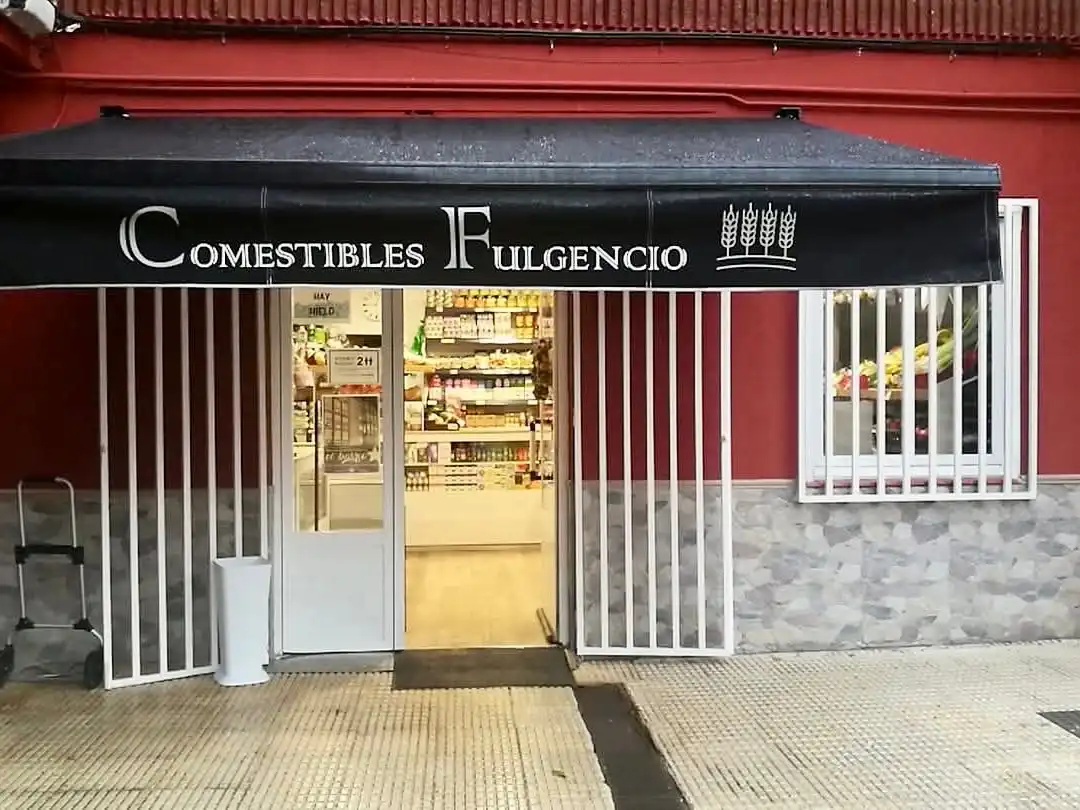 Local en traspas en Cuenca amb Moblat