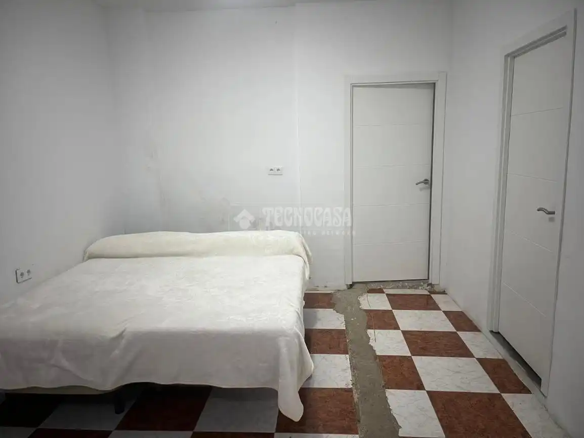Schlafzimmer von Einfamilien-Reihenhaus zum Verkauf in Pinos Puente mit Terrasse