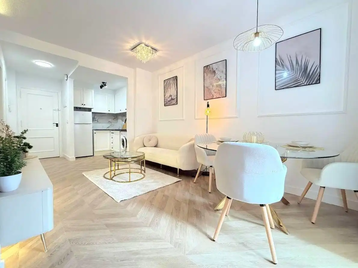 Apartamento con piscina en venta en Centro, imagen 3
