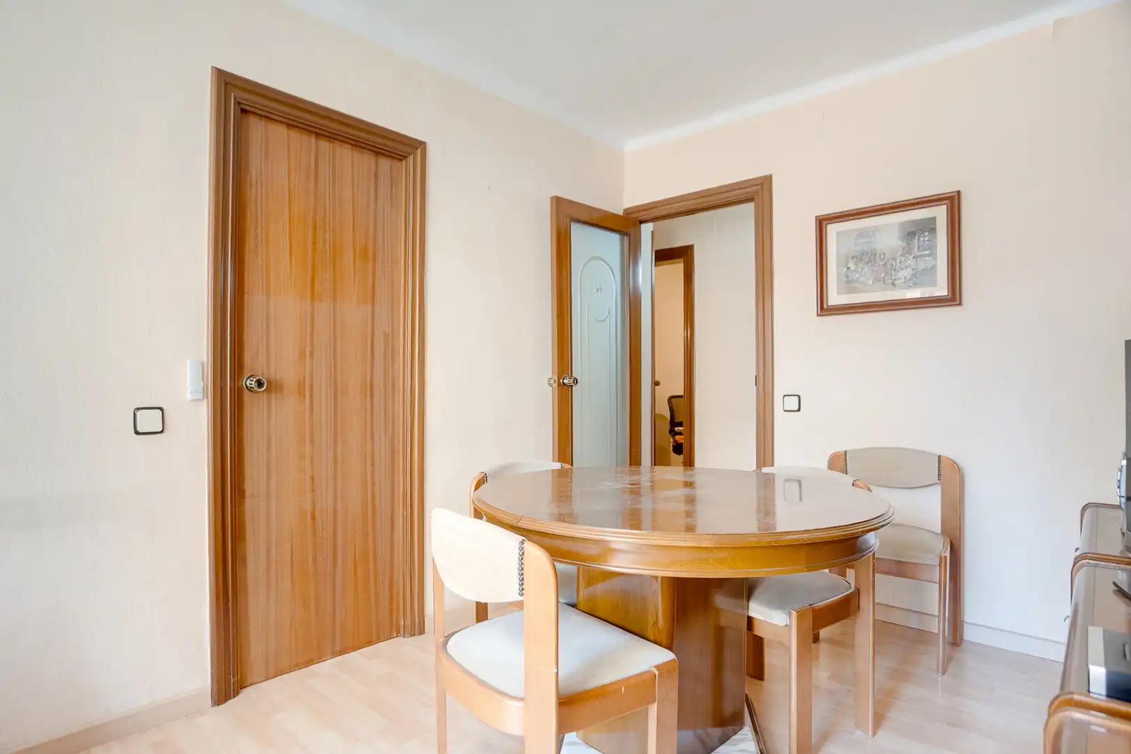 Dining room of Flat for sale in L'Hospitalet de Llobregat