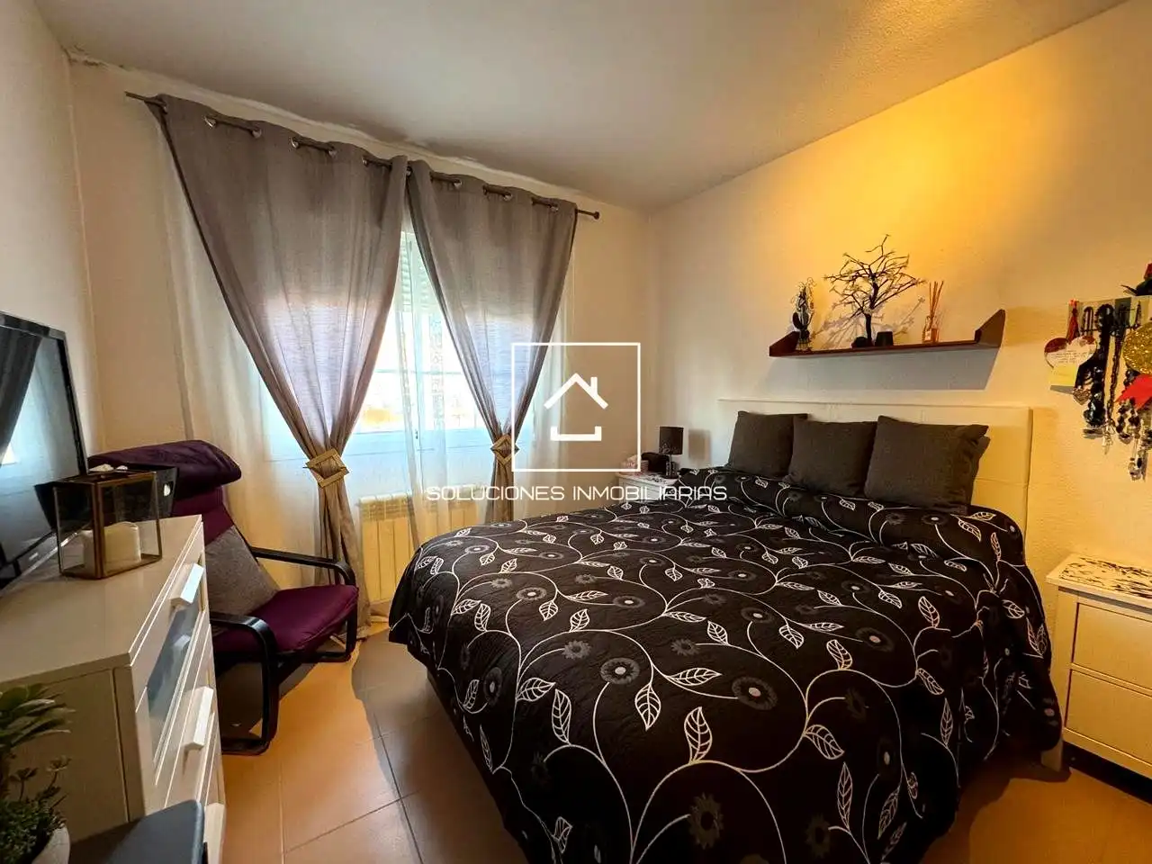 Bedroom of Houses for sale in Meco  with Private garden and Swimming Pool