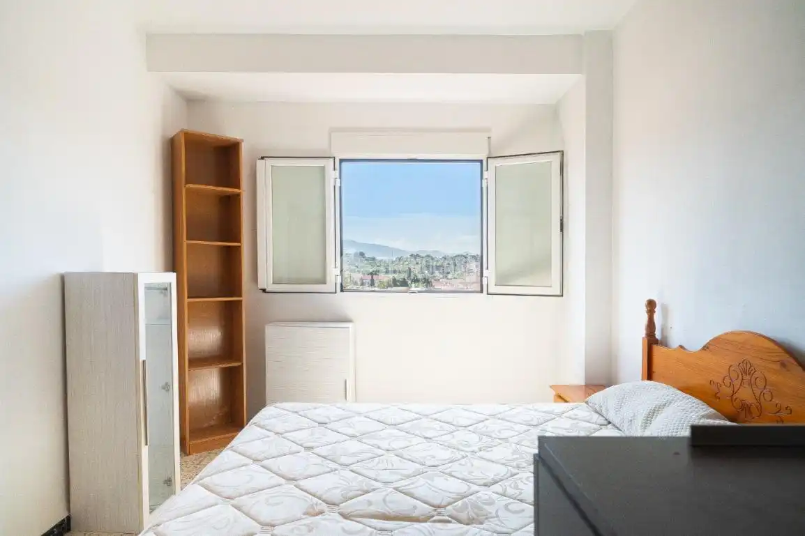 Habitación de Piso en venta en Motril con Balcón