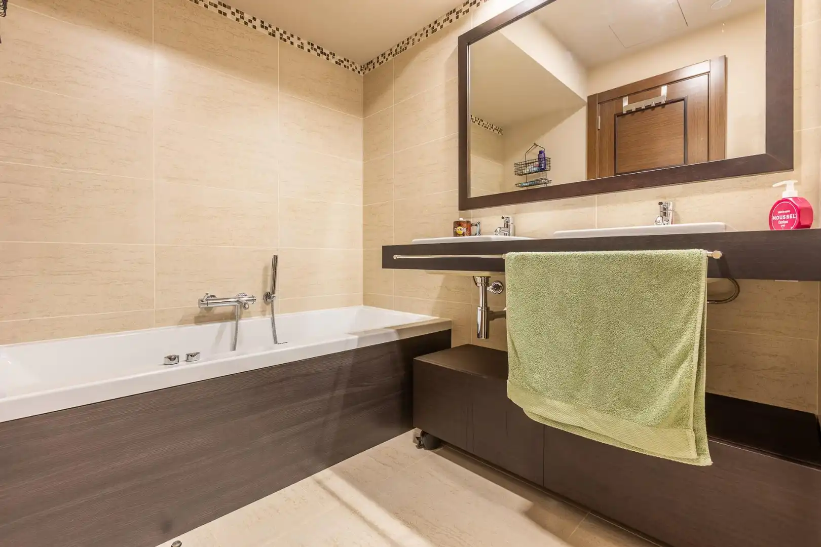 Baño de Piso en venta en A Coruña Capital  con Calefacción, Jardín privado y Trastero