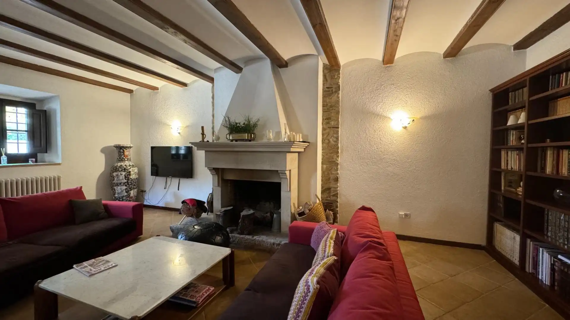 Sala de estar de Casa o chalet en venta en Llambilles con Calefacción, Jardín privado y Terraza