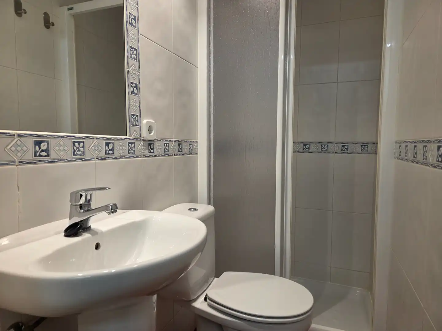 Bany de Pis en venda en El Escorial amb Calefacció, Terrassa i Traster