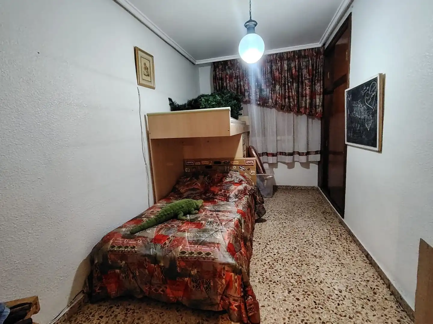 Habitación de Piso en venta en Crevillent con Aire acondicionado y Balcón