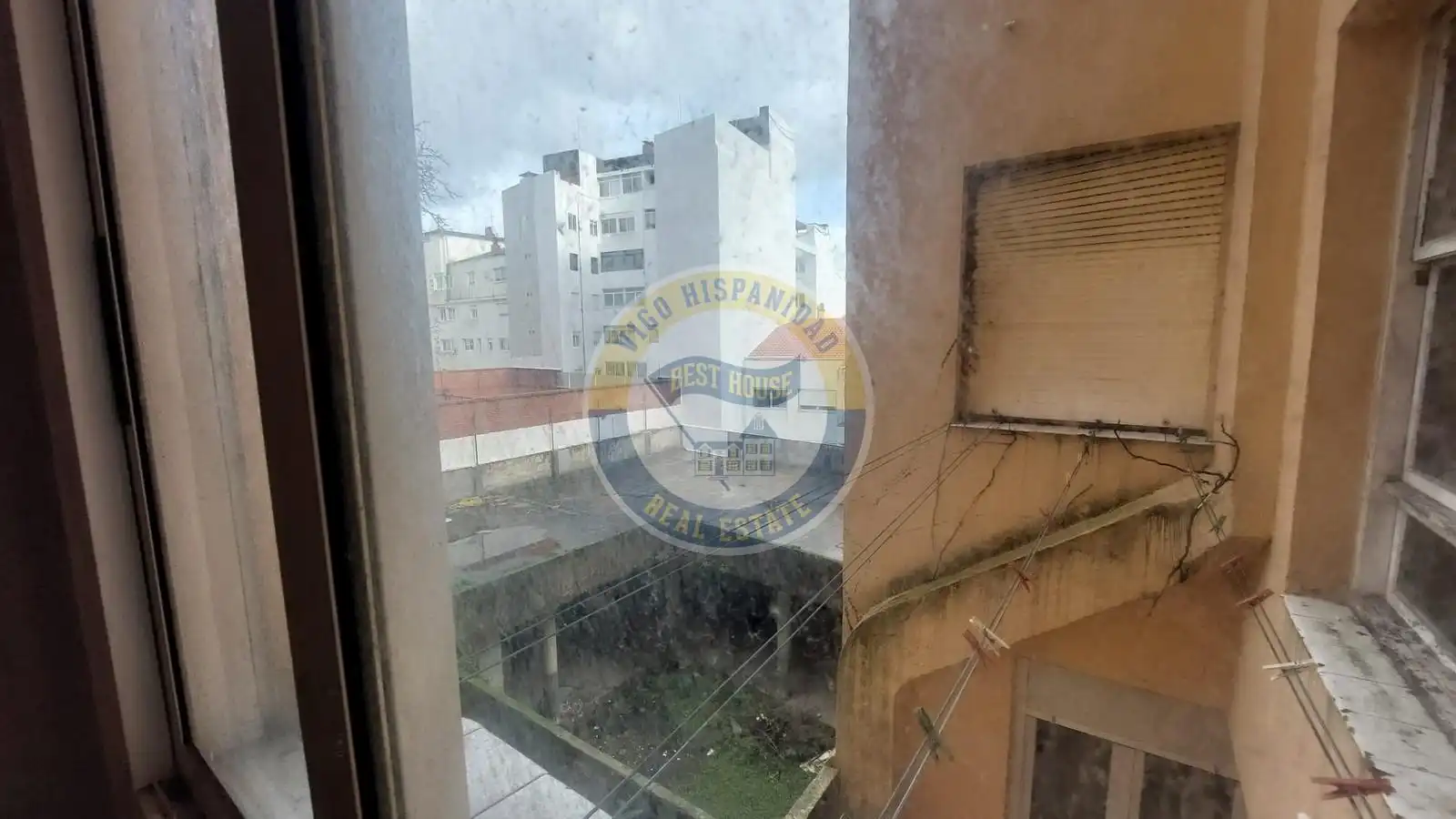 Außenansicht von Erdgeschoss zum Verkauf in Vigo 