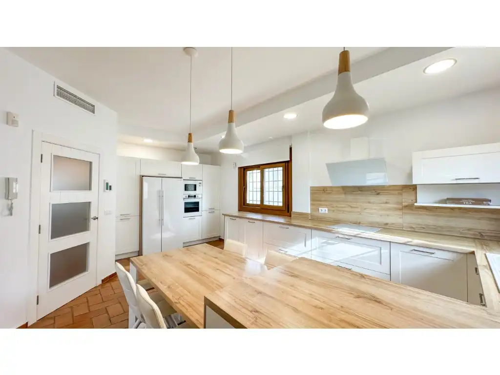 Casa amb terrassa en venda a Calle Gabriel Y Galan-Cmor, imagen 18