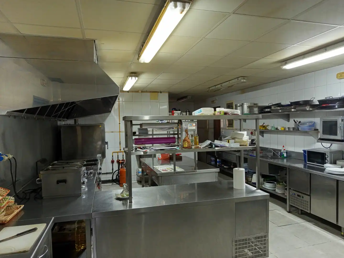 Kitchen of Commercial properties for sale in Granyanella  with Air Conditioner, Heating and Terrace
