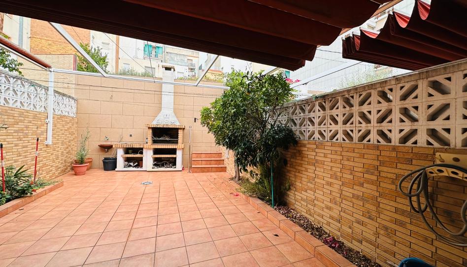 Foto 1 de Casa adosada en venda a Carrer Mallorca, Vinyets - Molí Vell, Barcelona