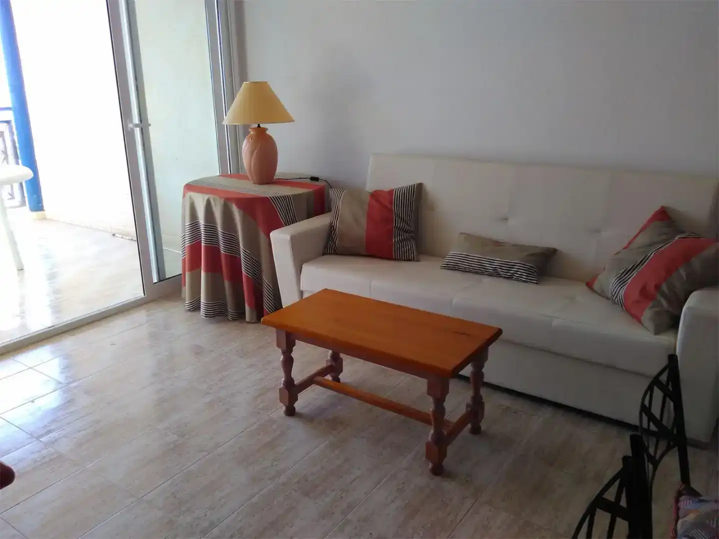Wohnzimmer von Dachboden zur Miete in Elche / Elx mit Terrasse