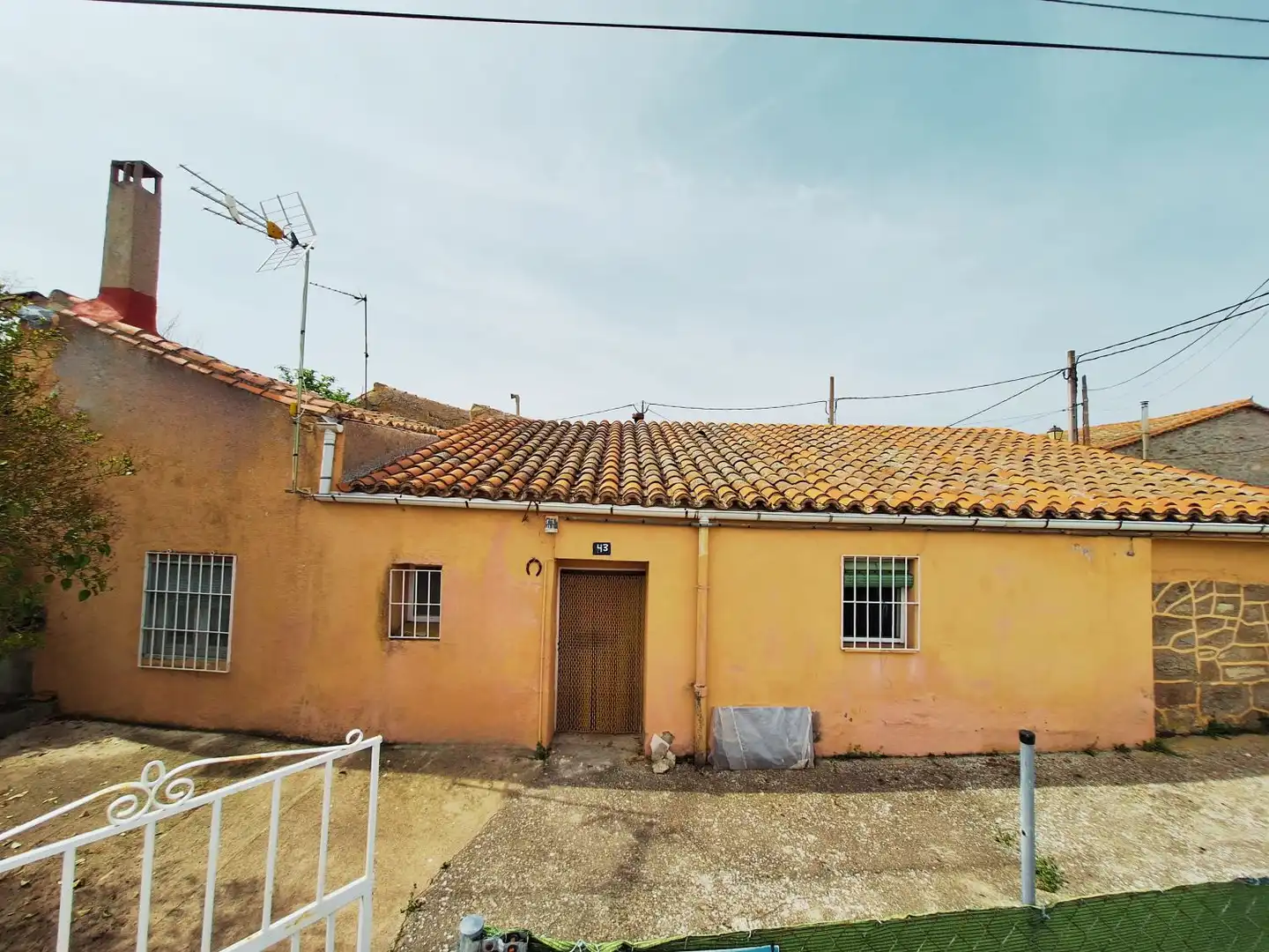 Vista exterior de Casa o chalet en venta en Ávila con Calefacción, Terraza y Trastero