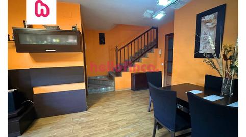 Foto 2 de Casa adosada en venda a Calle Sol, Montornès del Vallès, Barcelona