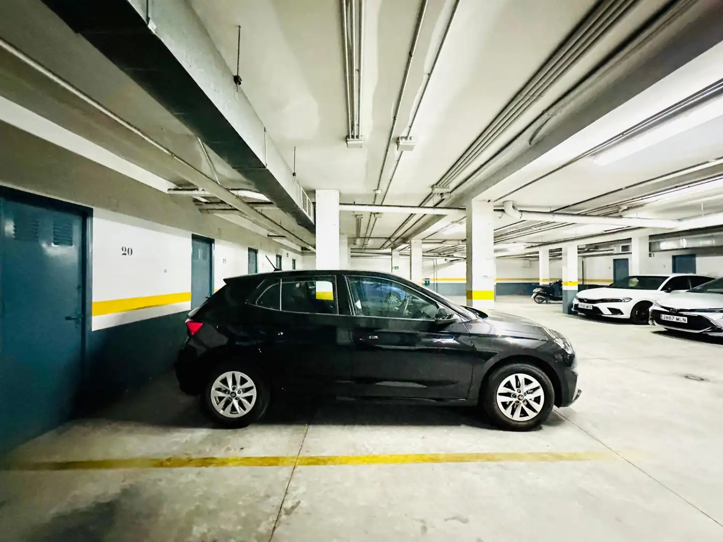 Parking of Detached homes for sale in San Fernando  with Air Conditioner, Storage room and Balcony