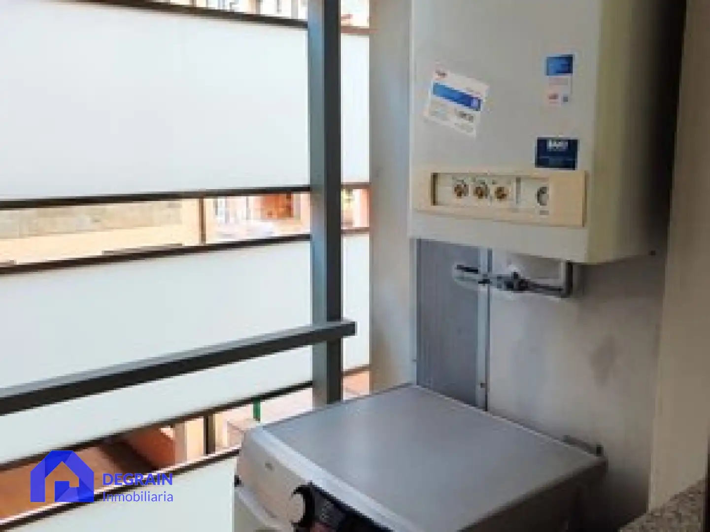 Wohnung zum Verkauf in Oviedo  mit Heizung, Privatgarten und Abstellraum