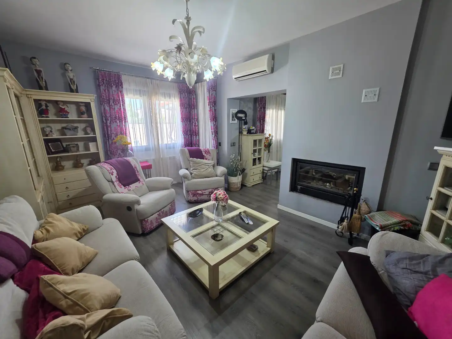 Living room of Houses for sale in Griñón  with Air Conditioner, Heating and Private garden