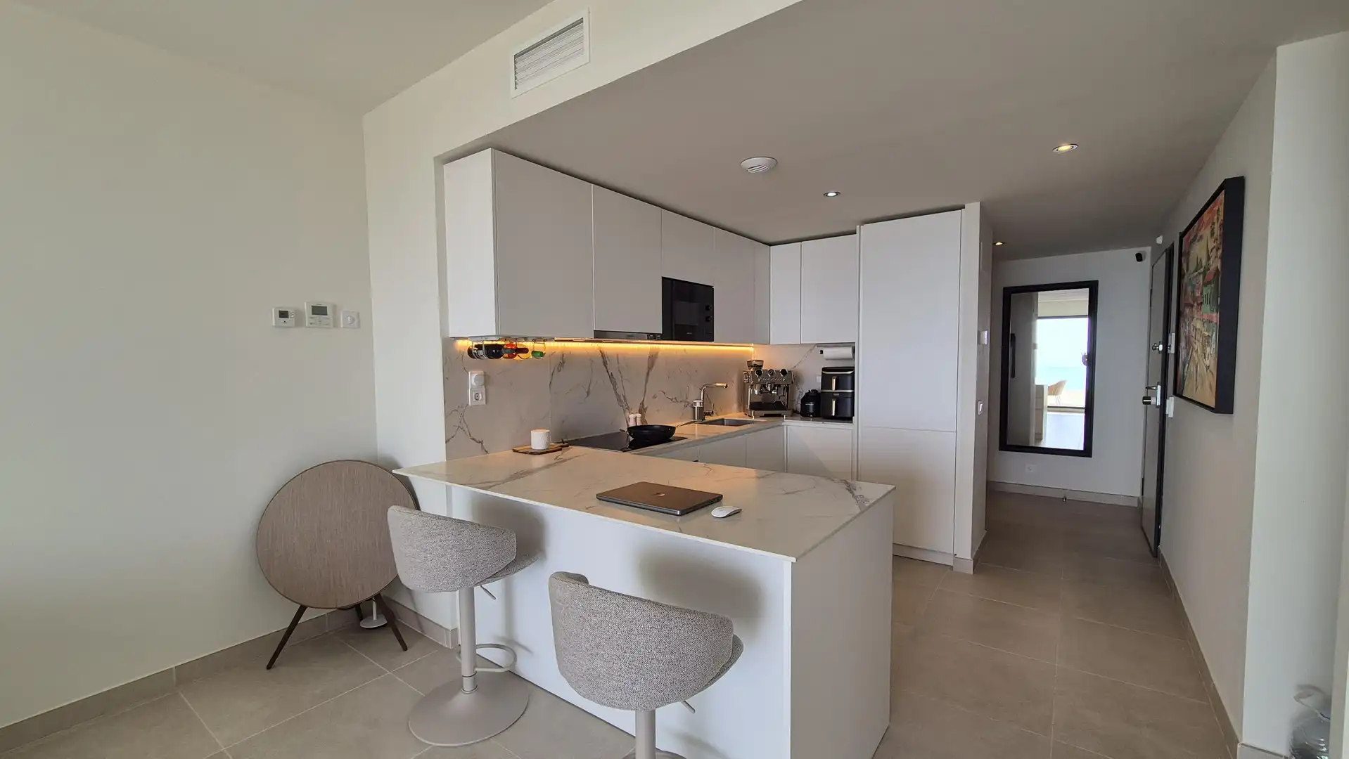Cuina de Àtic de lloguer en Benalmádena amb Aire condicionat, Calefacció i Jardí privat
