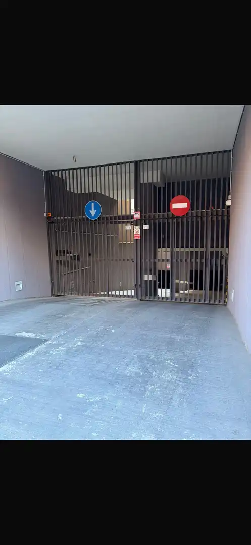 Aparcament de Garatge de lloguer en Madrid