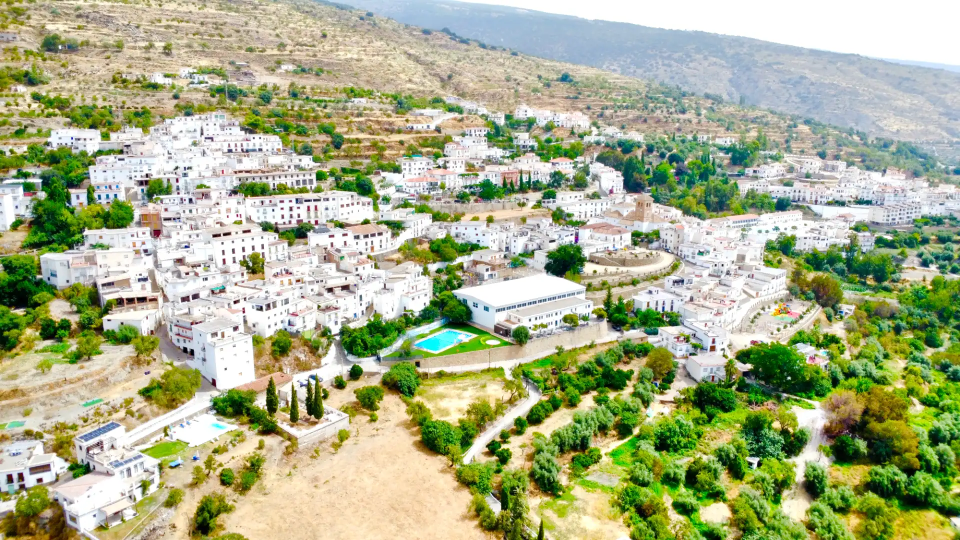 Vista exterior de Casa o xalet en venda en Válor amb Calefacció, Jardí privat i Terrassa