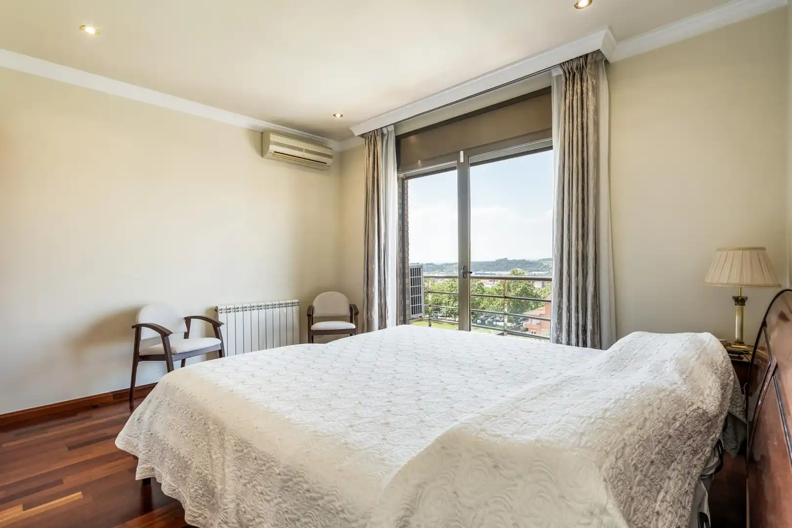 Schlafzimmer von Einfamilien-Reihenhaus zum Verkauf in Granollers mit Heizung, Privatgarten und Terrasse