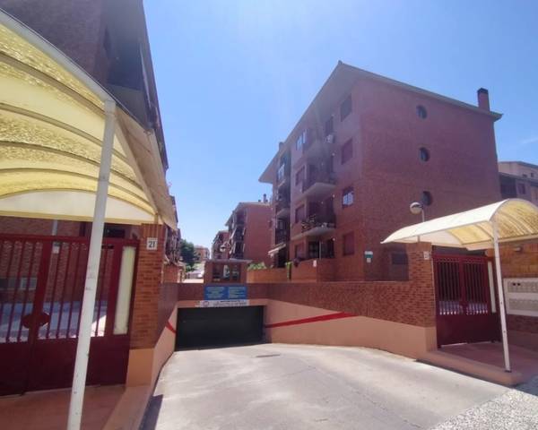 Garaje en Venta en Aldebaran en Valdefierro