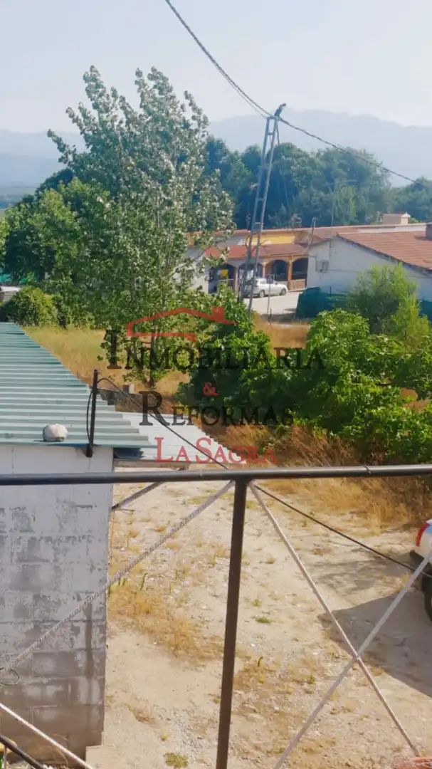 Finca rústica en venta en Talayuela con Jardín privado, Terraza y Amueblado