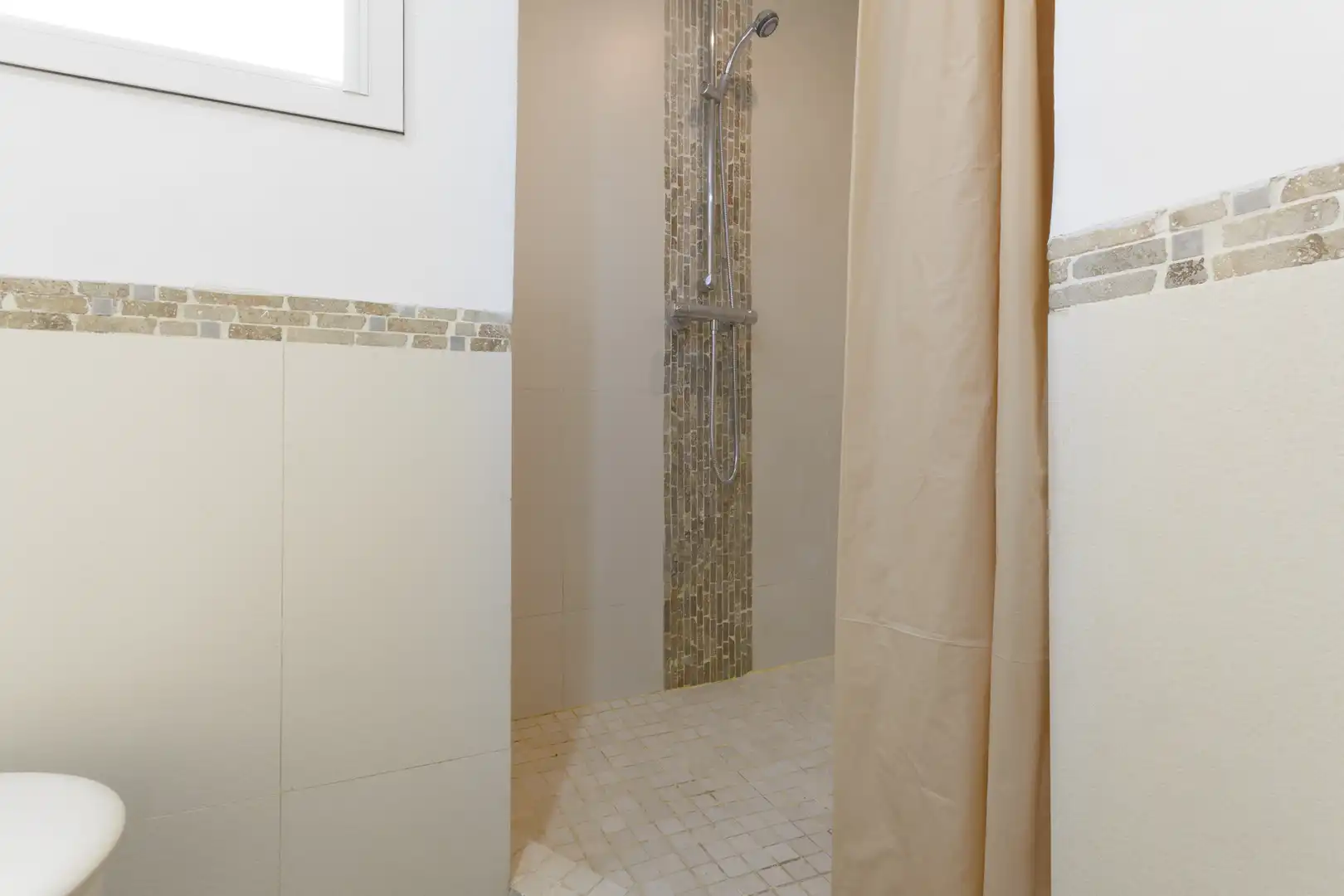 Bathroom of Houses for sale in Gandia  with Air Conditioner, Parquet flooring and Balcony