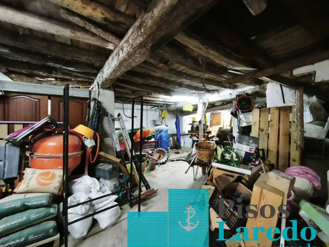 Detached homes for sale in Rasines  with Heating, Private garden and Parquet flooring