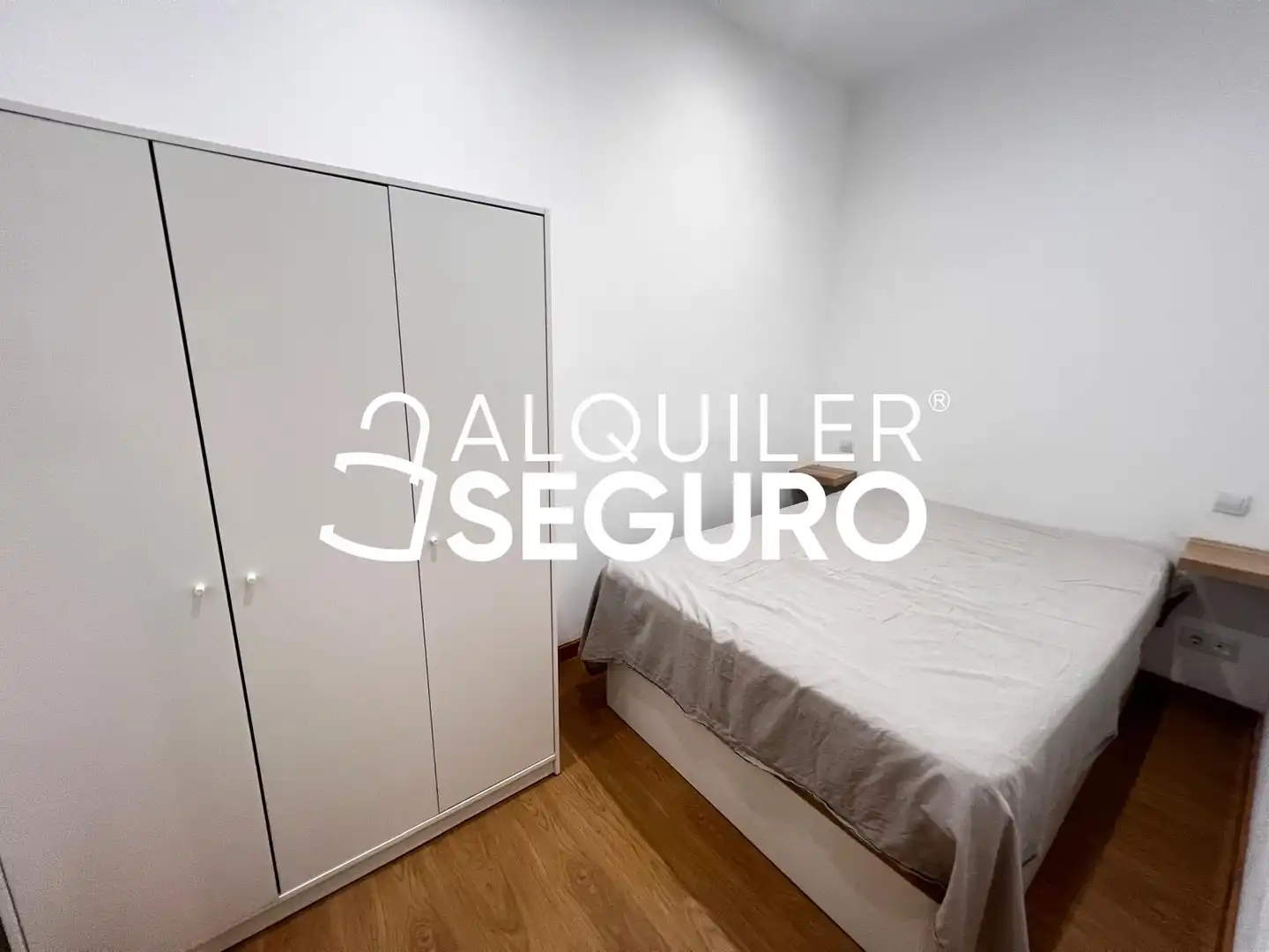 Bedroom of Flat for rent in Madrid  with Heating and Furnished