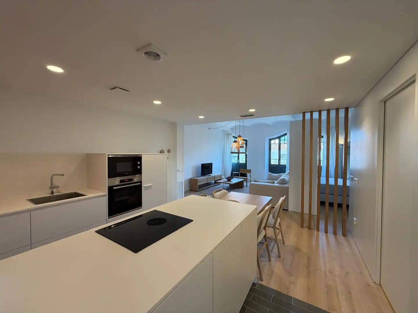 Cocina de Piso de alquiler en Girona con Aire acondicionado, Calefacción y Amueblado