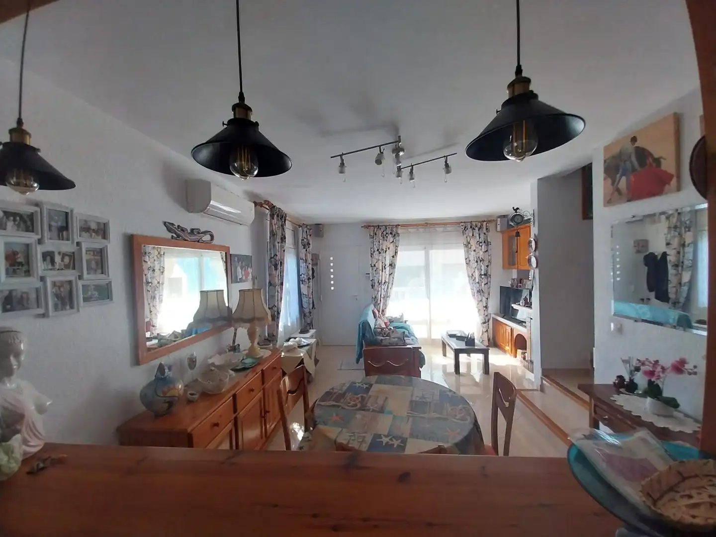 Esszimmer von Einfamilien-Reihenhaus zum Verkauf in Empuriabrava
