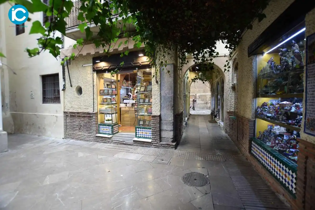 Immobles singulars en venda a Reyes Católicos, imagen 52