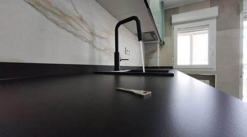 Foto 2 de Piso en venta en Calle Alfonso XI, Juan XXIII - Las Torres - G2, Burgos Capital