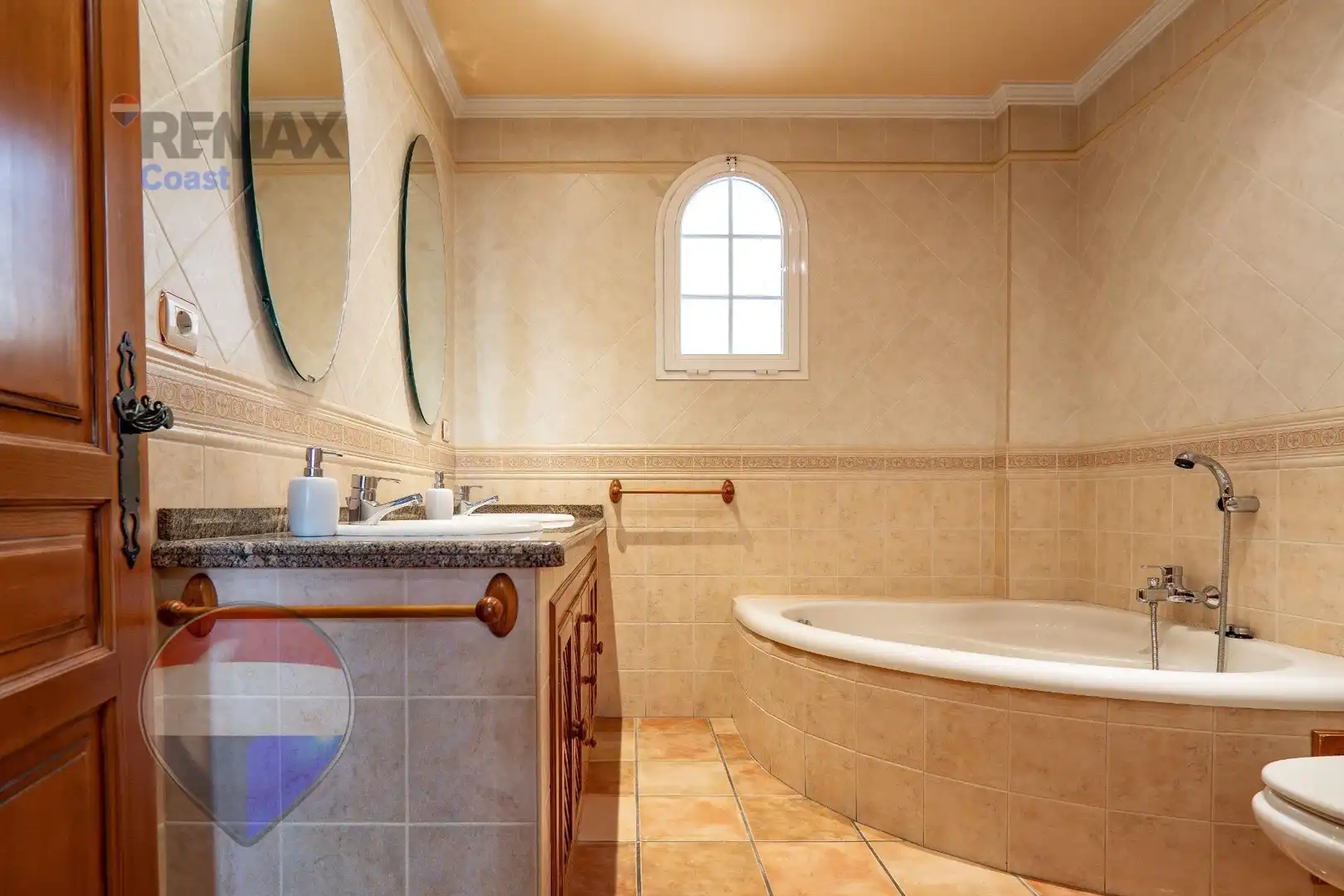 Bathroom of Houses for sale in Málaga