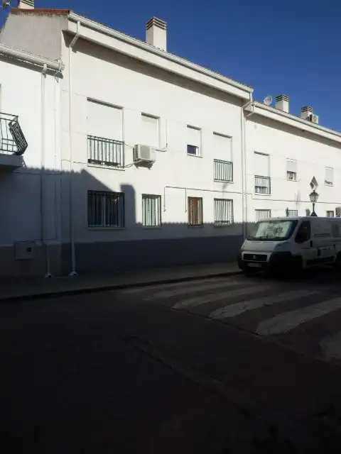 Vista exterior de Piso en venta en Torres de la Alameda