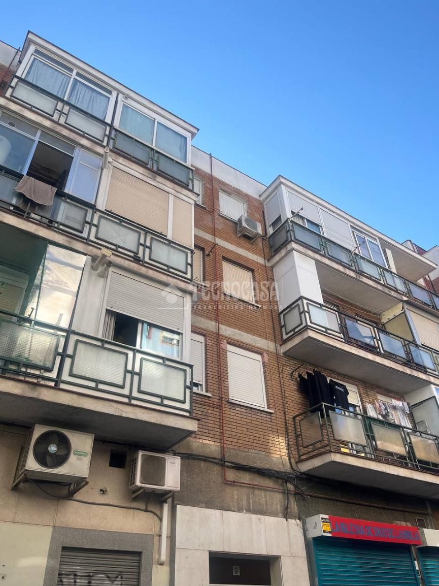 Exterior view of Flat for sale in  Madrid Capital  with Heating and Terrace