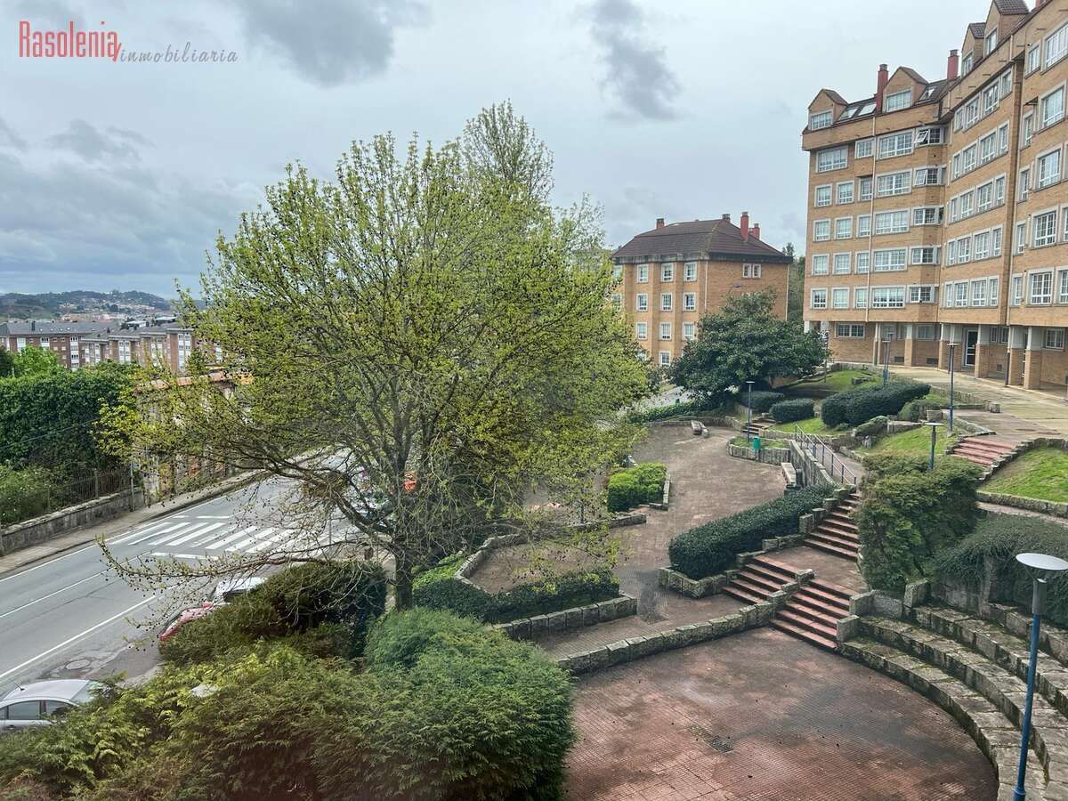 Vista exterior de Dúplex de alquiler en Culleredo con Calefacción, Trastero y Horno