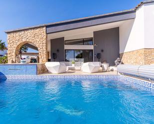 Swimming pool of House or chalet for sale in Empuriabrava  with Air Conditioner, Terrace and Swimming Pool