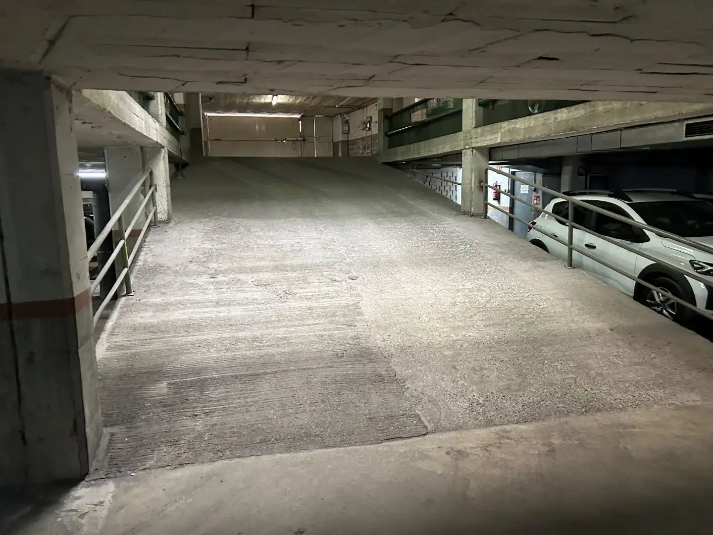 Parkplatz von Garage zum Verkauf in Rubí mit Alarm