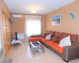 Living room of House or chalet for sale in Vegas del Genil  with Air Conditioner, Swimming Pool and Balcony