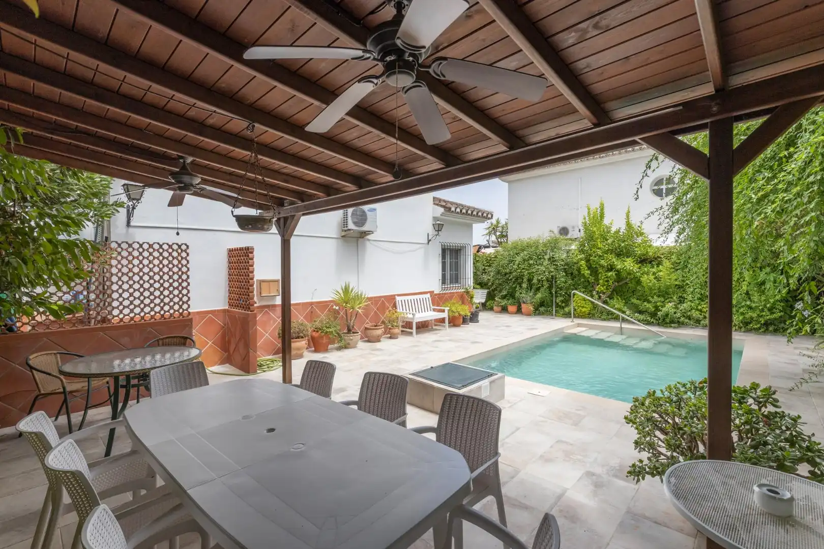 Terrassa de Casa o xalet en venda en La Zubia amb Aire condicionat, Calefacció i Jardí privat