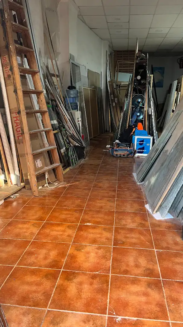 Commercial properties for sale in Valencia  with Air Conditioner