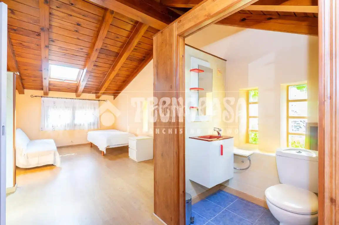 Habitación de Casa o chalet en venta en Guadalix de la Sierra con Calefacción, Jardín privado y Terraza