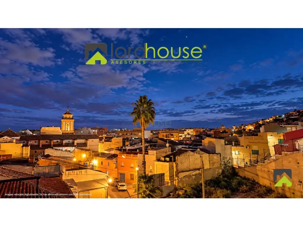 House for sale in Calle Portijico