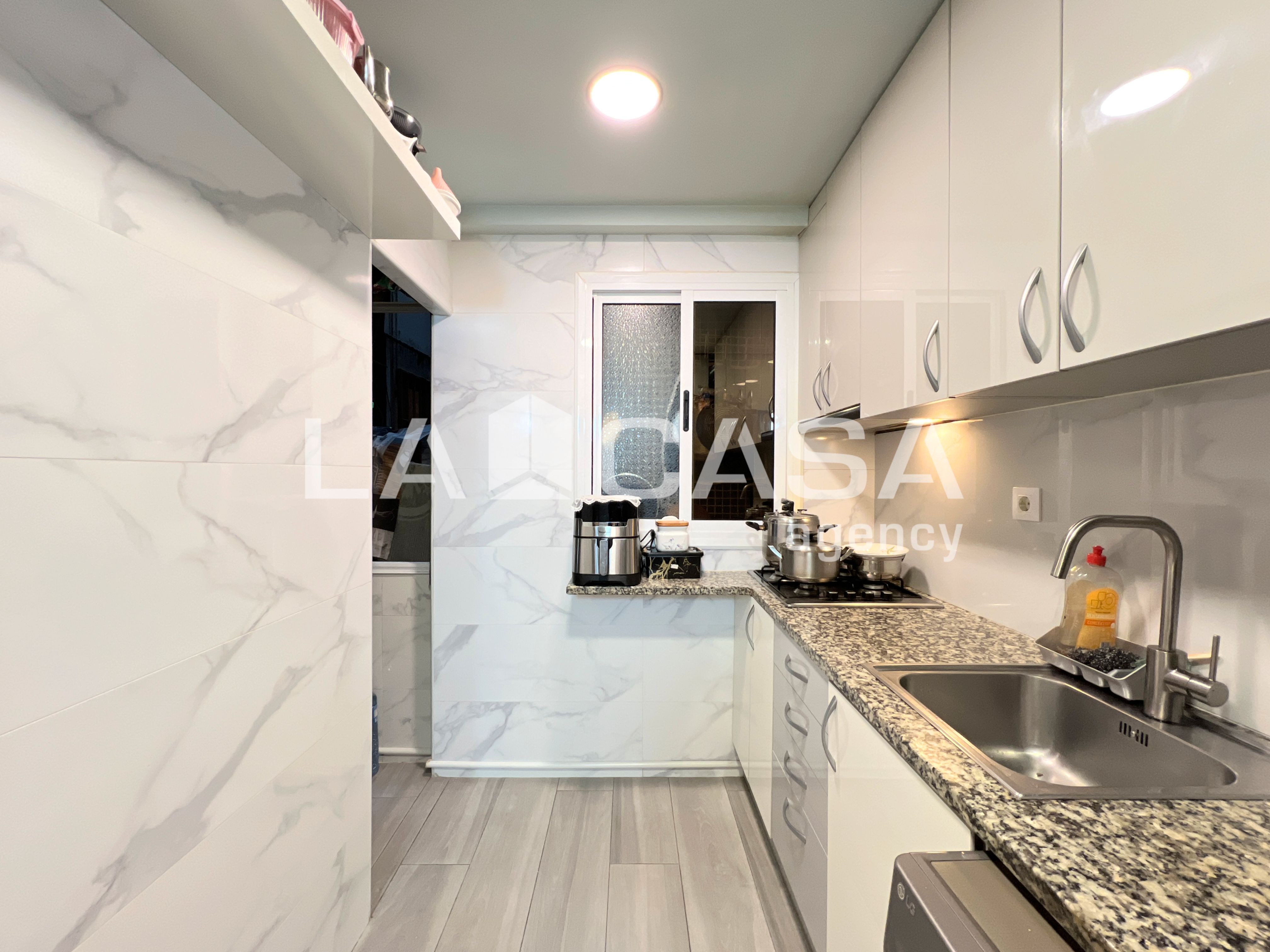 Flat for sale in Llefià, Artigues - Llefià